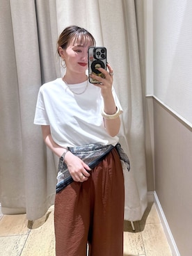 「LEPSIM（レプシィム）のワッシャーサテンパンツ　491049（その他パンツ、ブラウン系）」を使った、naaalepsimさん（レディース）の春コーディネート