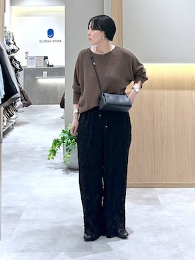 「GLOBAL WORK（グローバルワーク）のブークレドルマンニットプルオーバー/1051195（ニット/セーター、グリーン系）」を使った、アミさん（レディース）の夏コーディネート