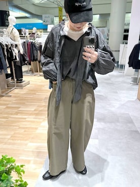 「GLOBAL WORK（グローバルワーク）のアイテム（キャップ）」を使った、アミさん（レディース・167cm）の秋コーディネート
