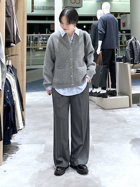 「GLOBAL WORK（グローバルワーク）のシーンレスとろみイージーパンツ/1054588（その他パンツ、グレー系）」を使った、アミさん（レディース）の秋コーディネート