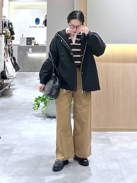 「GLOBAL WORK（グローバルワーク）のアイテム（マウンテンパーカー）」を使った、アミさん（レディース・167cm）の秋コーディネート