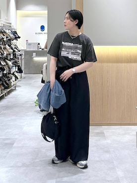 「GLOBAL WORK（グローバルワーク）のエアかるイージーワイドパンツ/636578（その他パンツ、ブラック系）」を使った、アミさん（レディース）の春コーディネート