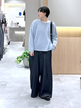 「GLOBAL WORK（グローバルワーク）のシルクブレンドクループルオーバー長袖/1051637（Tシャツ/カットソー、ホワイト系）」を使った、アミさん（レディース）の秋コーディネート