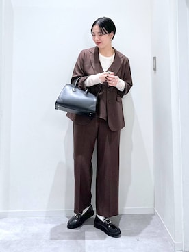 「アイテム（ローファー）」を使った、アミさん（レディース・167cm・30代）の冬コーディネート