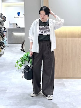 「GLOBAL WORK（グローバルワーク）のアイテム（パンツ）」を使った、アミさん（レディース・167cm）の夏コーディネート