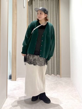「GLOBAL WORK（グローバルワーク）のチュールフロッキーペプラム/1046121（Tシャツ/カットソー、ブラック系）」を使った、しまちゃん🍠さんの秋コーディネート