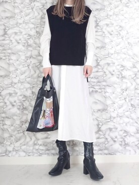 「VACANCY（ヴァカンシー）の【Akari Kuramoto×VACANCY】コラボコラージュイラストマルチトート（トートバッグ）」を使った、yume さん（レディース・160cm）の秋コーディネート