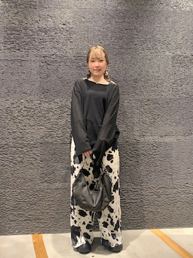 「JEANASIS（ジーナシス）のシアーワッフルドロストプルオバーLS/1067550（Tシャツ/カットソー、ブラック系）」を使った、まみこさん（レディース・157cm）の秋コーディネート