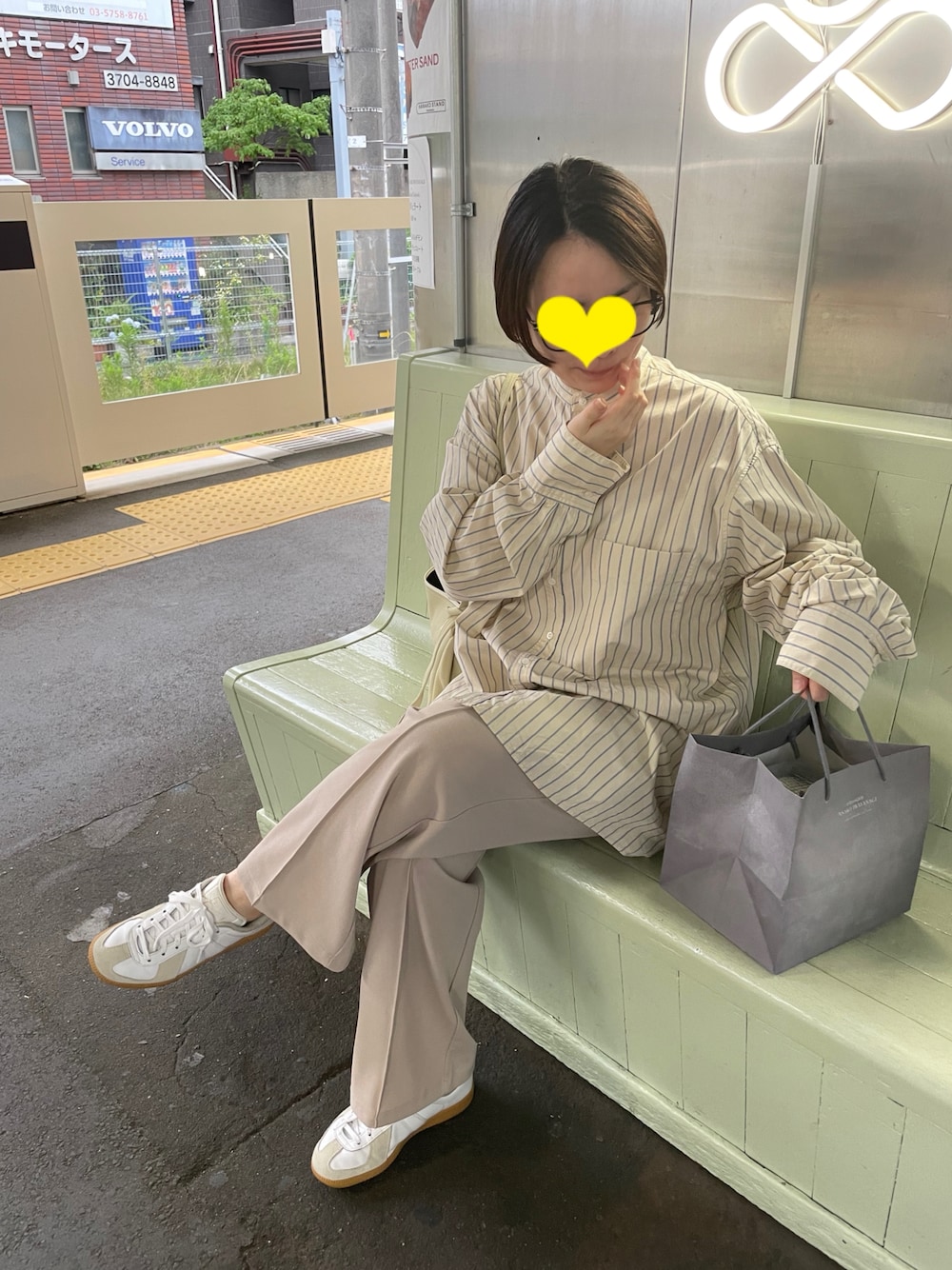 「低身長、低身長コーデ、バンドカラーシャツ、ノーカラーシャツ、ストライプシャツ、ワントーンコーデ、白」｜「TODAYFULのストライプオーバーシャツ（シャツ/ブラウス、ベージュ系）」を使った、まーむちゃんさん（レディース・155cm）の夏コーディネートの1枚目の写真