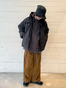 「ARMY TWILL（アーミーツイル）のアイテム（パーカー）」を使った、GLOSTER stylingさん（メンズ・172cm）の秋コーディネート