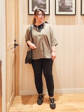 「アイテム（チュニック）」を使った、れーやんさん（レディース・168cm）の秋コーディネート