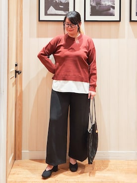 「SHOO・LA・RUE（シューラルー）の【S-LL】着るだけできまる シャツレイヤード風 スポンディッシュニット（ニット/セーター、レッド系）」を使った、れーやんさん（レディース・168cm）の秋コーディネート