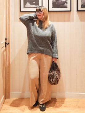 「アイテム（トートバッグ）」を使った、れーやんさん（レディース・168cm）の秋コーディネート