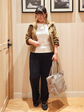 「アイテム（ブルゾン）」を使った、れーやんさん（レディース・168cm）の秋コーディネート