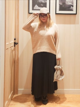 「アイテム（キャップ）」を使った、れーやんさん（レディース・168cm）の秋コーディネート