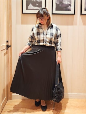「アイテム（パンプス）」を使った、れーやんさん（レディース・168cm）の秋コーディネート