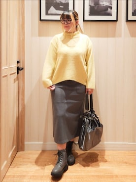 「ナロースカート」｜れーやんさん（レディース・168cm）の秋コーディネート