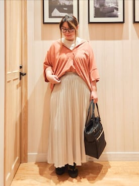 「アイテム（チュニック）」を使った、れーやんさん（レディース・168cm）の秋コーディネート