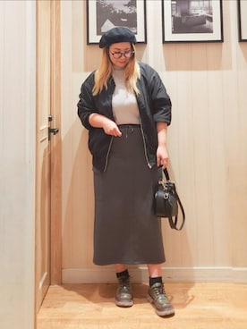 「SHOO・LA・RUE（シューラルー）の【S-LL】BIGシルエット MA－1ブルゾン（ブルゾン、ブラック系）」を使った、れーやんさん（レディース・168cm）の春コーディネート