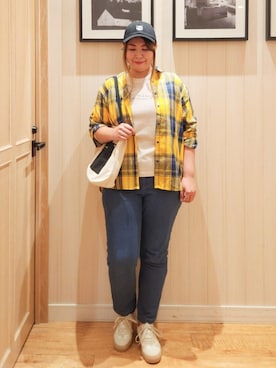 「アイテム（キャップ）」を使った、れーやんさん（レディース・168cm）の秋コーディネート