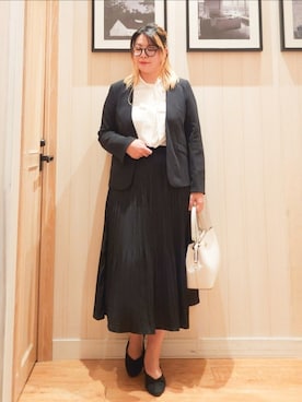 「アイテム（ノーカラージャケット）」を使った、れーやんさん（レディース・168cm）の冬コーディネート