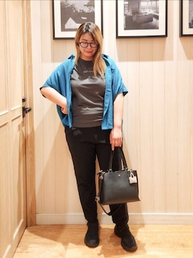 「アイテム（チャーム）」を使った、れーやんさん（レディース・168cm）の秋コーディネート