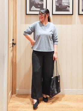 「SHOO・LA・RUE（シューラルー）の【S-LL/洗濯機可/前後2WAY】大人上品にきまる コーデュロイトップス（Tシャツ/カットソー、ブルー系）」を使った、れーやんさん（レディース・168cm）の秋コーディネート