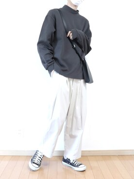 「CONVERSE（コンバース）のCONVERSE コンバース オール スター オックス / ALL STAR OX(BLACK) 32160321（スニーカー）」を使った、Yuiさん（メンズ・168cm・10代）の秋コーディネート