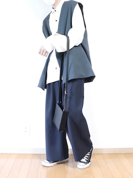 「CONVERSE（コンバース）のCONVERSE コンバース オール スター オックス / ALL STAR OX(BLACK) 32160321（スニーカー）」を使った、Yuiさん（メンズ・168cm・10代）の秋コーディネート