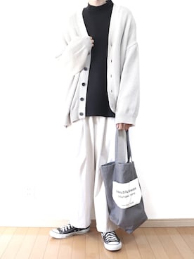 「CONVERSE（コンバース）のCONVERSE コンバース オール スター オックス / ALL STAR OX(BLACK) 32160321（スニーカー）」を使った、Yuiさん（メンズ・168cm・10代）の秋コーディネート