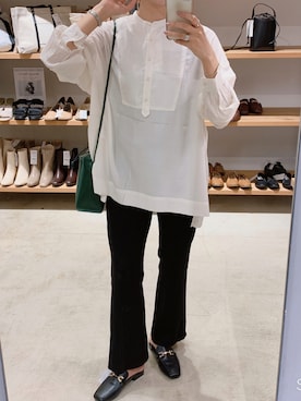 「AMERICAN HOLIC（アメリカンホリック）のアイテム（シャツ/ブラウス、ホワイト系）」を使った、okumiraさん（レディース・162cm）の秋コーディネート