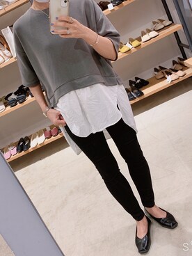 「AMERICAN HOLIC（アメリカンホリック）のシャツテールドッキングカットチュニック（Tシャツ/カットソー、グレー系）」を使った、okumiraさん（レディース・162cm）の秋コーディネート
