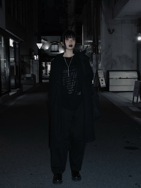 「Yohji Yamamoto（ヨウジヤマモト）のアイテム」を使った、QiQi Tanさん（レディース・167cm）の春コーディネート