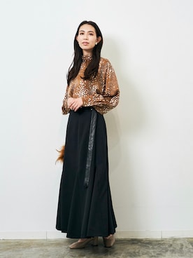 「アイテム（トップス、ブラウン系）」を使った、HERENCIA_SNAP さん（レディース・165cm）の秋コーディネート