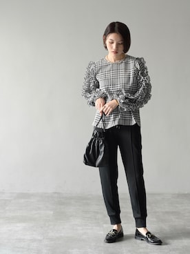 「オーガンジー」｜「アイテム（スウェットパンツ）」を使った、HERENCIA_SNAP さん（レディース・165cm）の春コーディネート