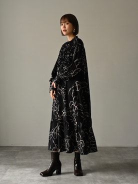 「アイテム（ドレス）」を使った、HERENCIA_SNAP さん（レディース・165cm）の秋コーディネート