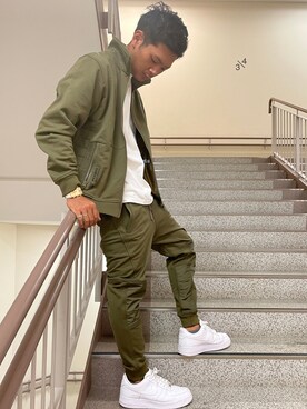 アーミーグリーン のメンズ人気ファッションコーディネート Wear