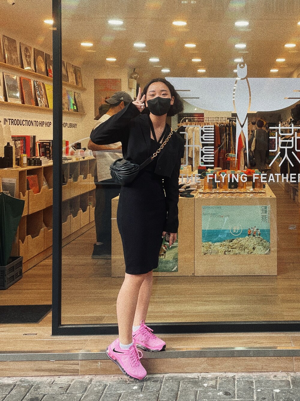 「stussy nikeのアイテム（スニーカー、ピンク系）」を使った、hoyeekongさん（レディース・157cm）の夏コーディネートの1枚目の写真