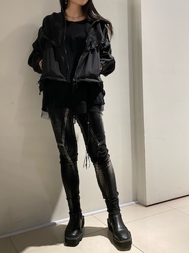 「ADDICT NOIR（アディクトノアー）のアイテム」を使った、照井千尋さん（レディース・163cm）の冬コーディネート