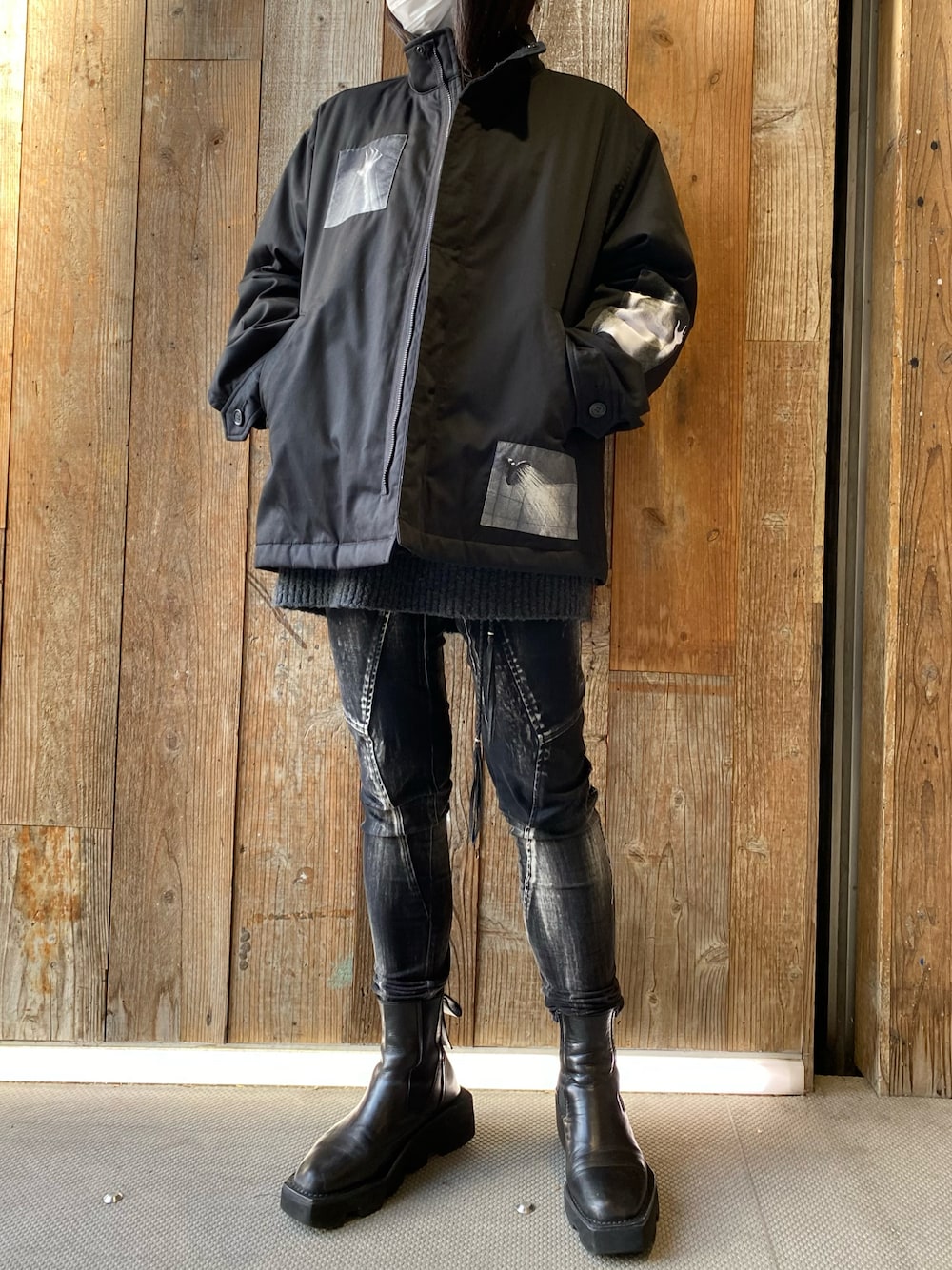 「ROYAL FLASH、KMRii、UNDER COVER、SHARE SPIRIT」｜「SHARE SPIRITのアイテム（ニット/セーター、グレー系）」を使った、照井千尋さん（レディース・163cm）の冬コーディネートの1枚目の写真
