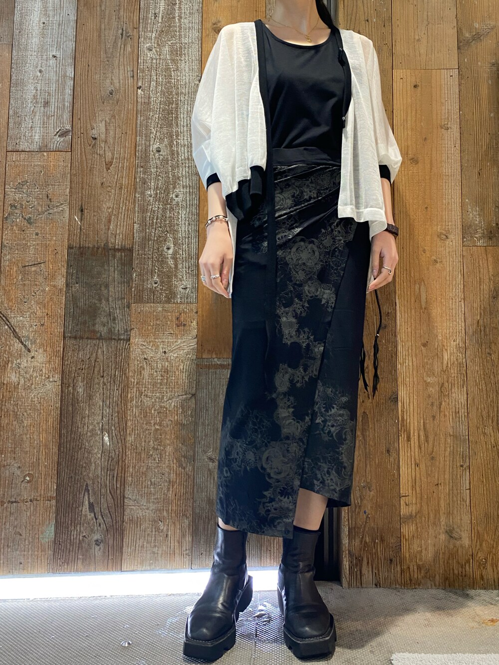 KMRii（ケムリ）の「KMRii/ケムリ/別注MAGNOLIA FLOWER SKIRT