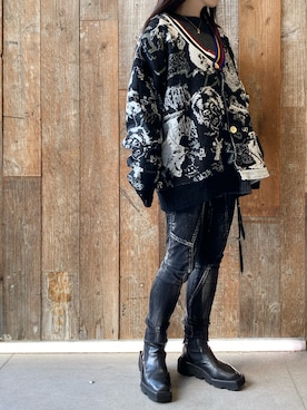 「KMRii（ケムリ）のアイテム」を使った、照井千尋さん（レディース・163cm）の冬コーディネート