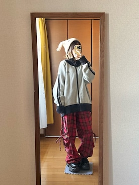 「gossip！ロサンゼルス（ゴシップロサンゼルス）のアイテム」を使った、るる 🥦低身長コーデ🥬さん（レディース・149cm）の春コーディネート