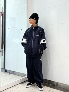 「アイテム（スリッポン）」を使った、オタケさん（メンズ・162cm）の秋コーディネート