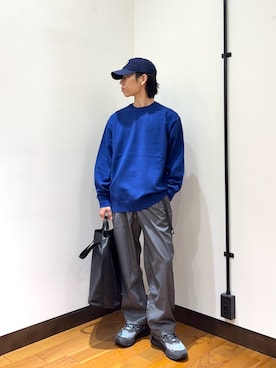 「URBAN RESEARCH DOORS（アーバンリサーチドアーズ）の『UR TECH』200日ニット クルーネック 26AW（ニット/セーター、ブルー系）」を使った、オタケさん（メンズ・162cm）の秋コーディネート