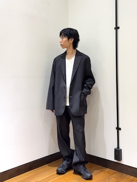 「URBAN RESEARCH（アーバンリサーチ）の『別注』ANOTHER OFFICE×URBAN RESEARCH　HABANA SINGLE JACKET（テーラードジャケット、グレー系）」を使った、オタケさん（メンズ・162cm）の秋コーディネート