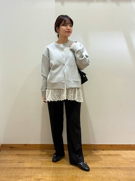 「GLOBAL WORK（グローバルワーク）のダンボールボタンカーディガン/1054554（カーディガン/ボレロ、グレー系）」を使った、hironaさん（レディース）の秋コーディネート