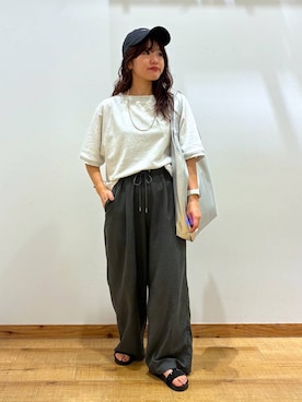 「ぽっちゃりスタッフ」｜hironaさん（レディース・150cm）の秋コーディネート