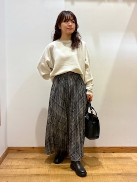 「GLOBAL WORK（グローバルワーク）のふわふわHugmeドルマンプルオーバー/595406（ニット/セーター）」を使った、hironaさん（レディース・150cm）の秋コーディネート