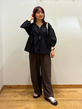 「GLOBAL WORK（グローバルワーク）の※スペ軽チャーム付きボストン/495720（ボストンバッグ、ホワイト系）」を使った、hironaさん（レディース）の夏コーディネート